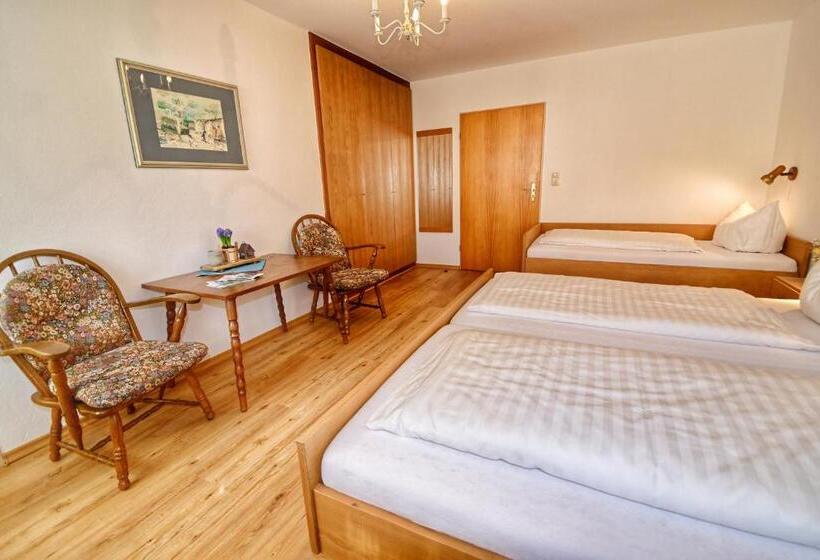 스탠다드 트리플 룸, Gasthof Oberwirt