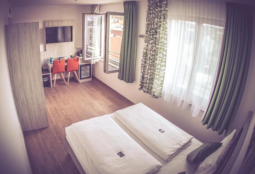 스탠다드 룸, Das Hurner