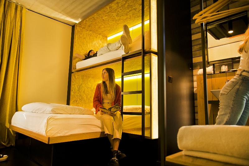 اتاق استاندارد سه نفره, Bastardo Hostel