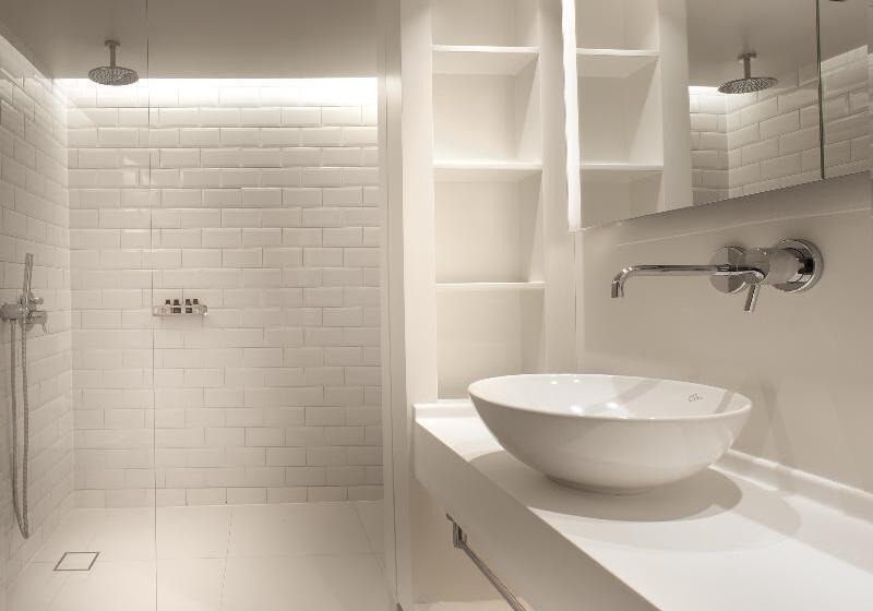 اتاق استاندارد سه نفره, Bastardo Hostel