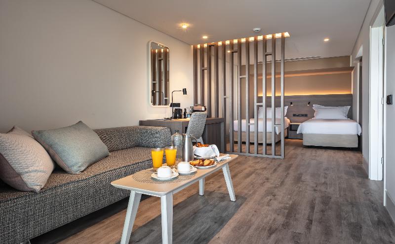 اتاق استاندارد سه نفره, Bastardo Hostel