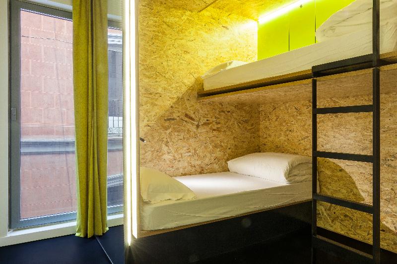 اتاق استاندارد, Bastardo Hostel