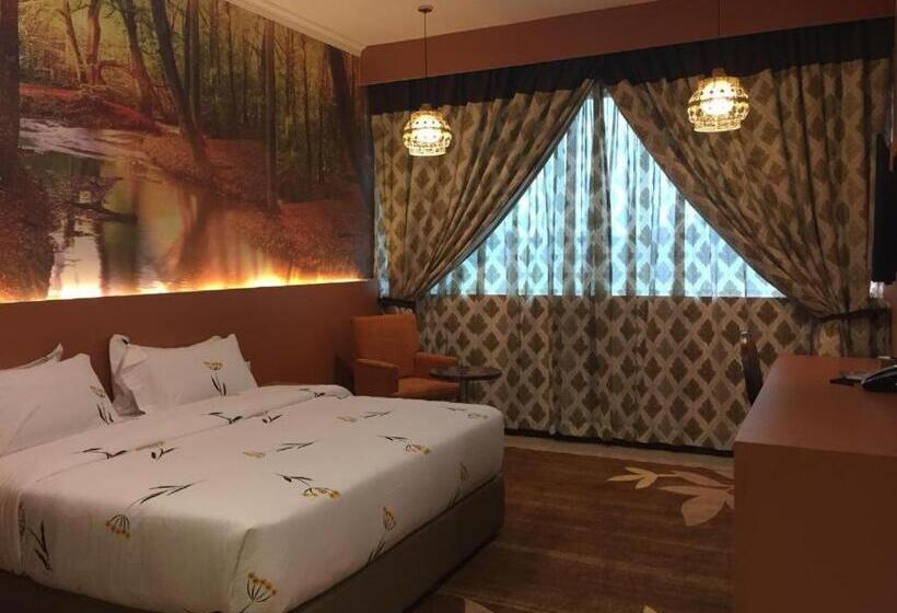 Quarto Deluxe Cama King, Holmes Gp