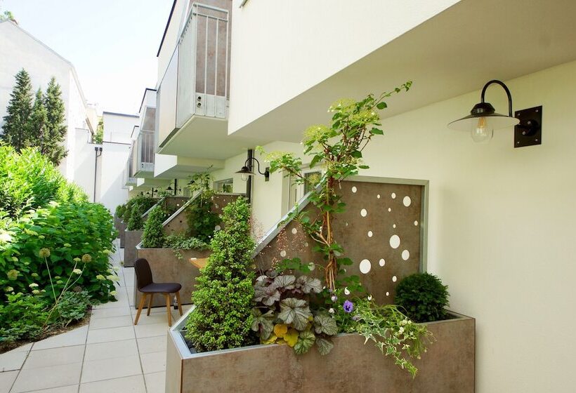 اتاق لوکس یک تخته, Parks 73 The Townhouse