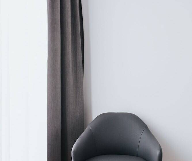 اتاق لوکس یک تخته, Parks 73 The Townhouse