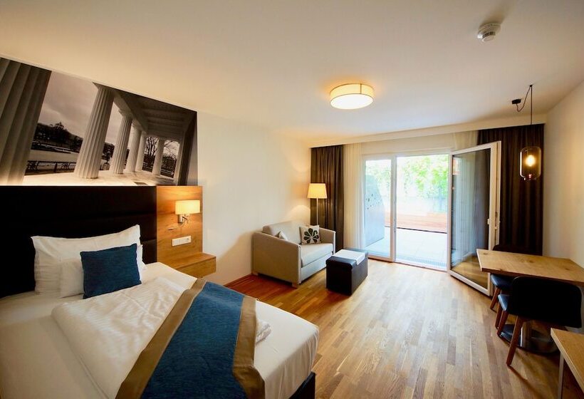 اتاق لوکس یک تخته, Parks 73 The Townhouse