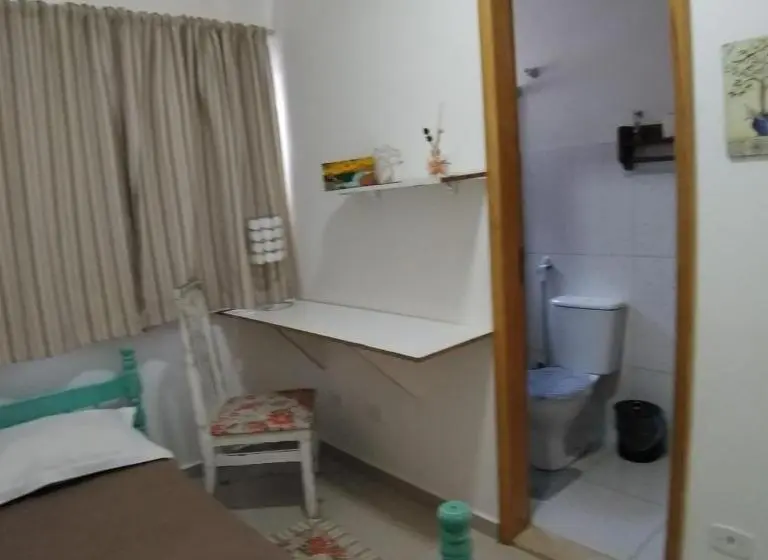 اتاق استاندارد یک نفره, Alpha Hospedaria & Hostel