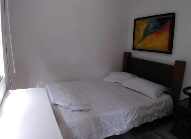 اتاق لوکس, Alpha Hospedaria & Hostel