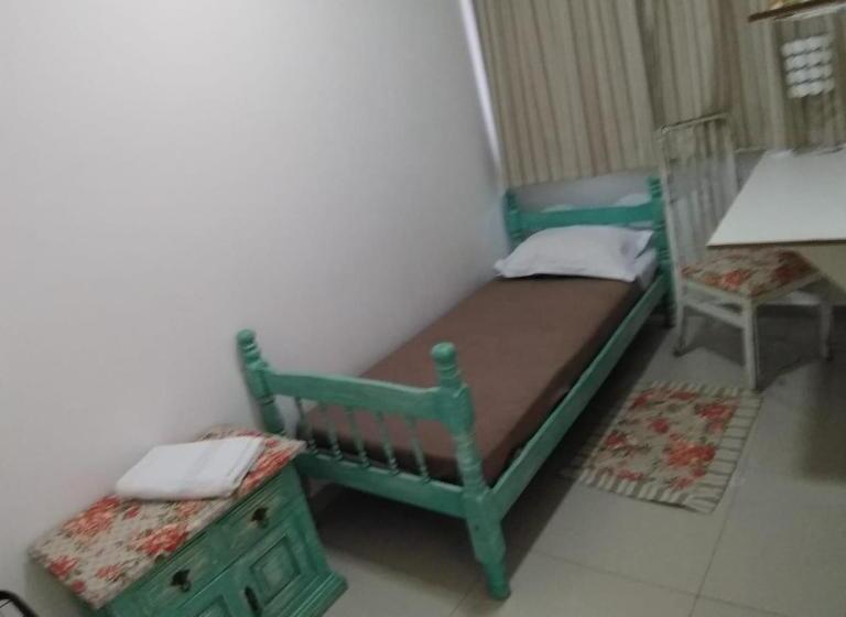 标准单人间, Alpha Hospedaria & Hostel