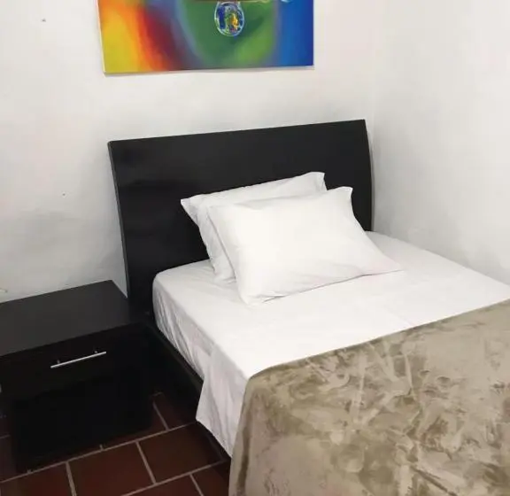 スタンダードシングルルーム, Hostal Rous San Gil