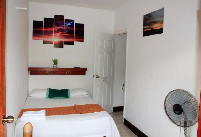 اتاق استاندارد, Hostal San José