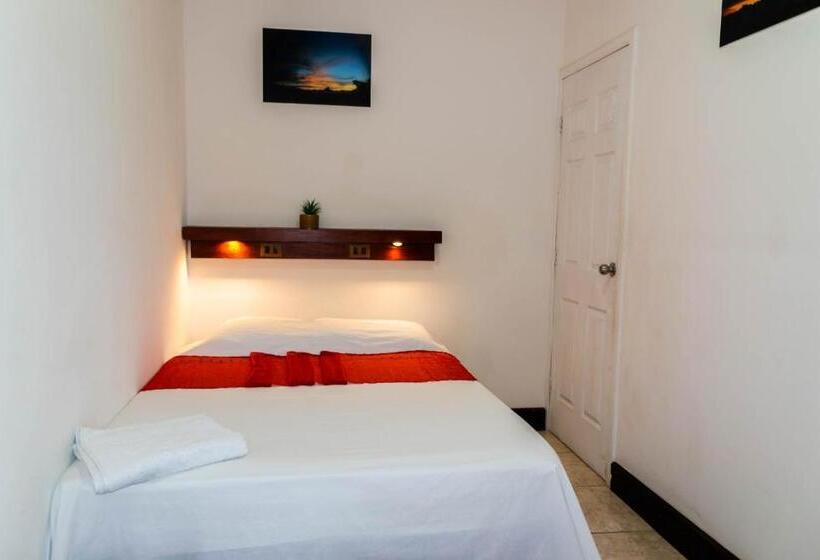 اتاق استاندارد, Hostal San José