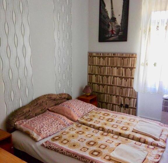 スタンダードルーム, Stella Vendégház