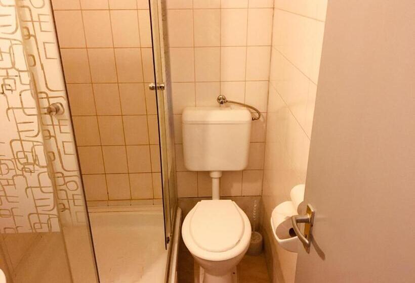 スタンダードルーム, Stella Vendégház