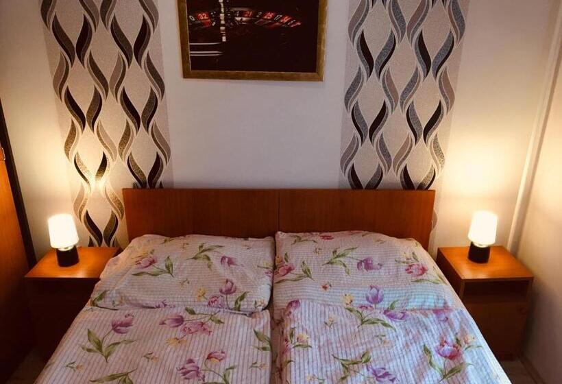 スタンダードルーム, Stella Vendégház