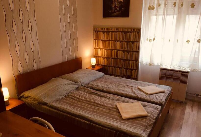 スタンダードルーム, Stella Vendégház