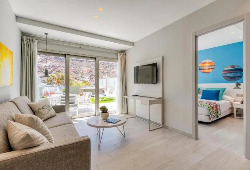 2 Bedroom Superior Apartment