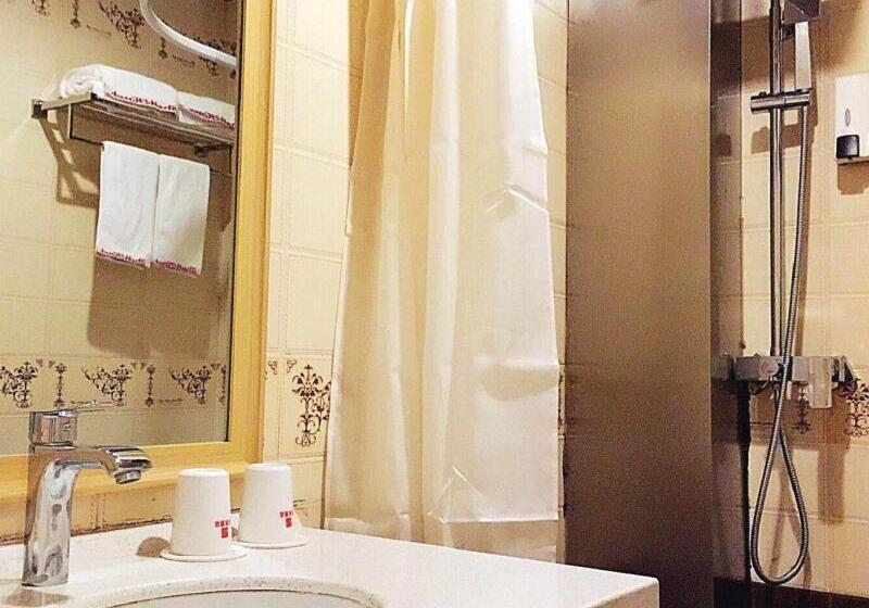 Номер Стандарт Индивидуальный, Greentree Inn Rizhao Donggang Area Haina Shopping Mall Shell