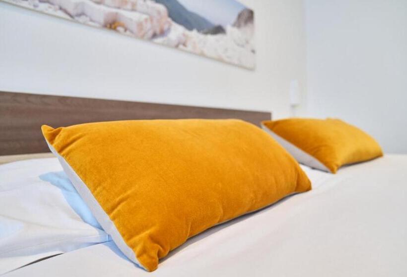 اتاق کلاسیک سه تخته, Firmafede Guest House