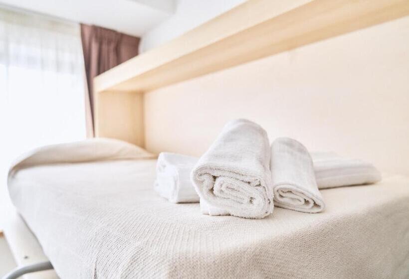 اتاق کلاسیک چهارنفره, Firmafede Guest House