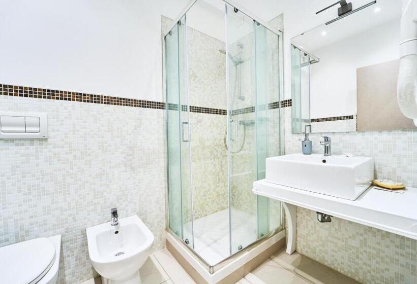 اتاق کلاسیک چهارنفره, Firmafede Guest House