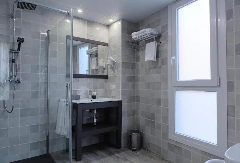 Estudi Superior, Apartamentos Mpd