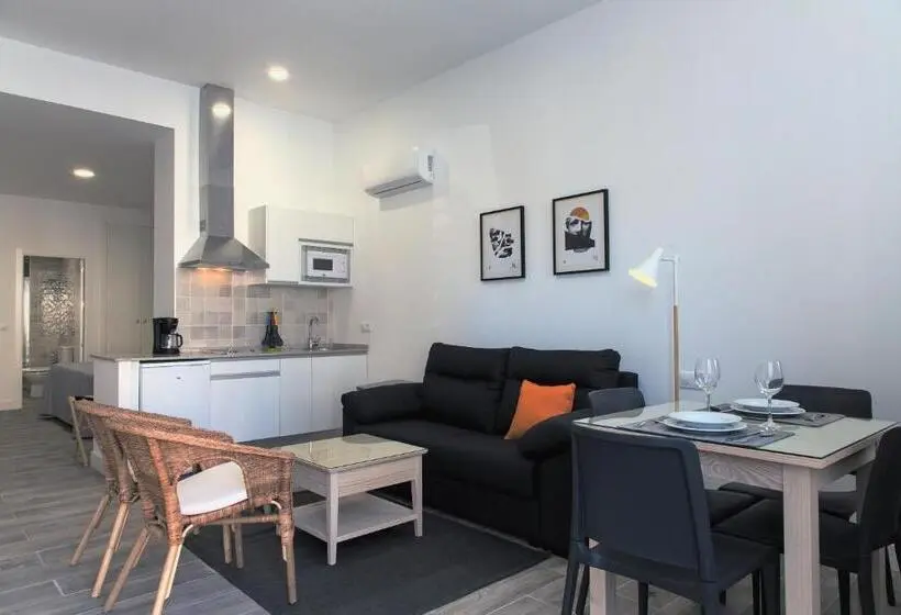 Estudi Familiar, Apartamentos Mpd