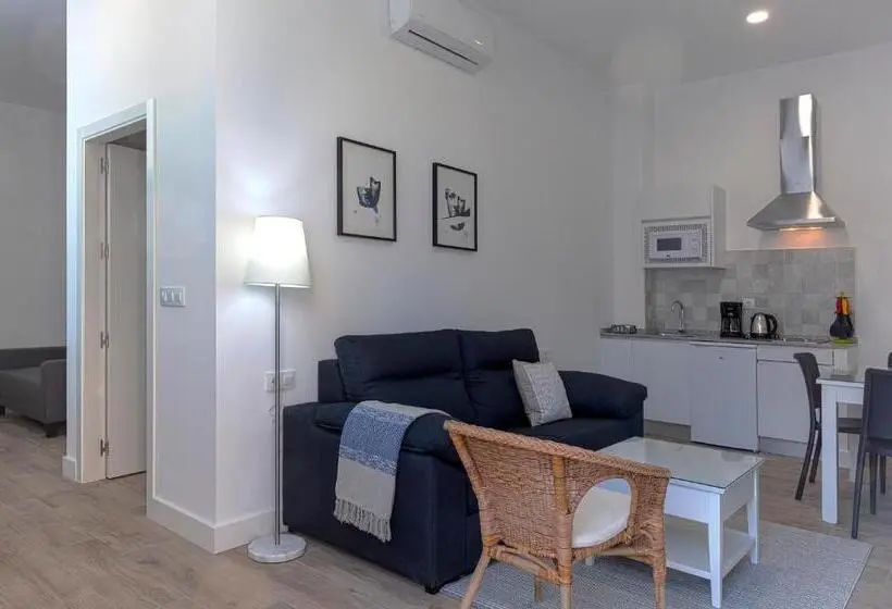 Estudi Familiar, Apartamentos Mpd