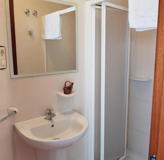 اتاق استاندارد یک نفره, Pension Santos