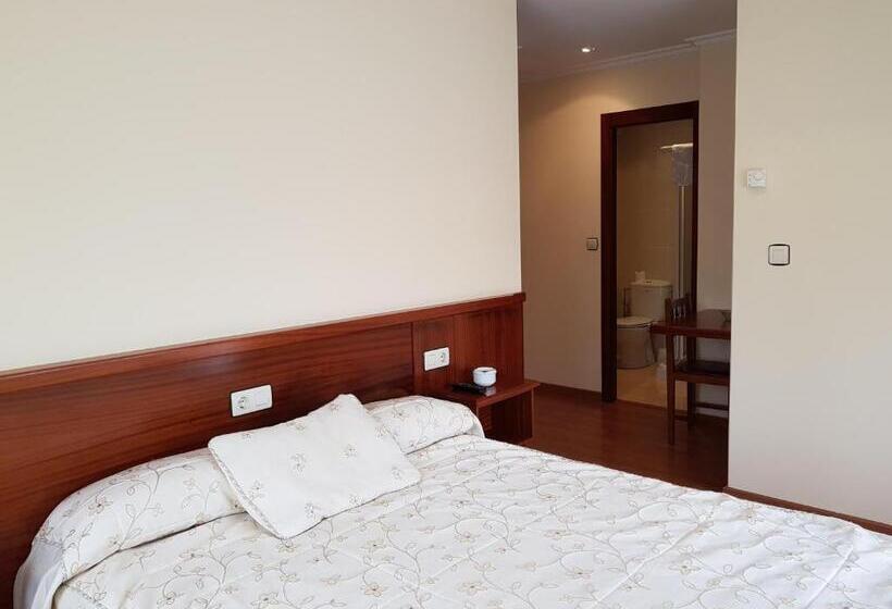 اتاق استاندارد با بالکن, Pension Santos