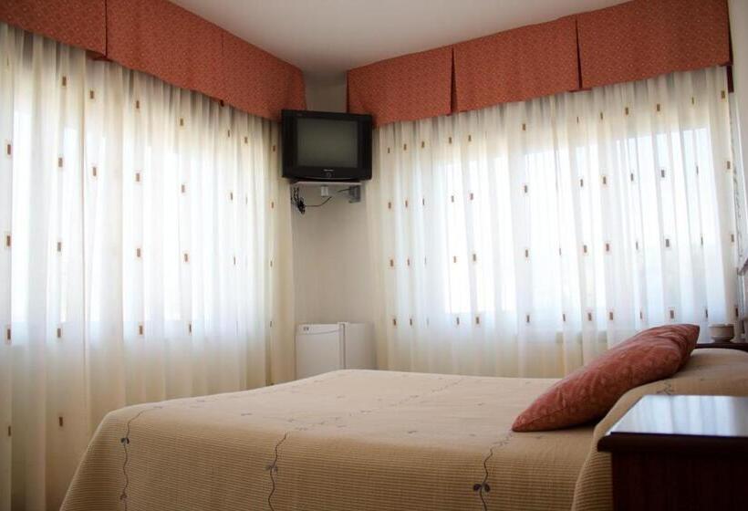 اتاق استاندارد, Pension Santos