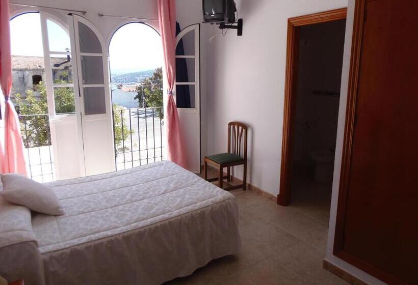 Номер Стандарт, Hostal La Parada