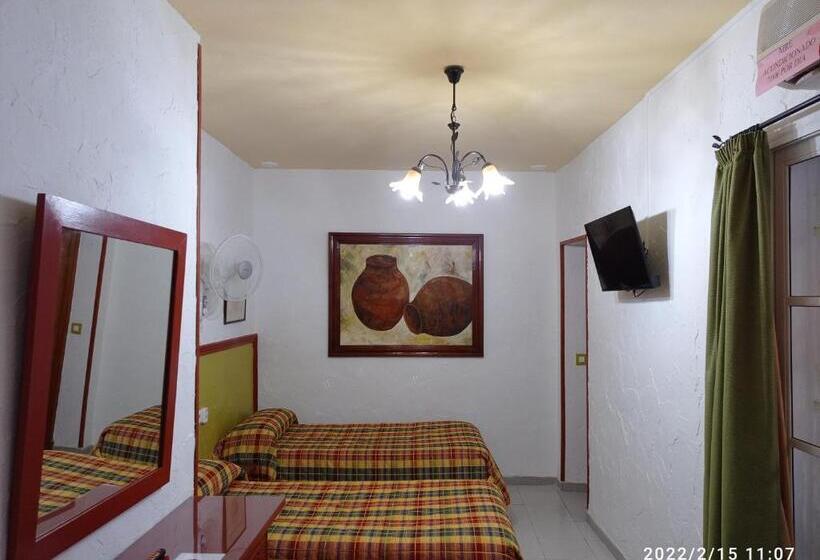 标准间内部标间, Hostal Manolo