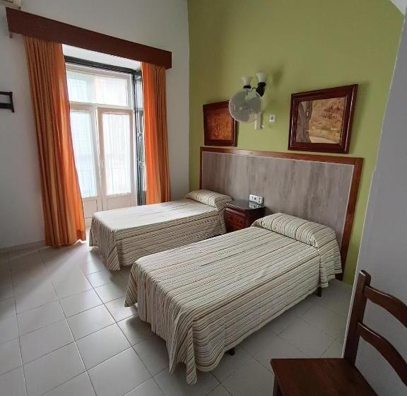标准间带阳台, Hostal Manolo
