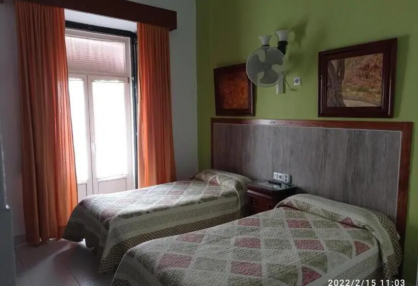 バルコニー付きスタンダードルーム, Hostal Manolo