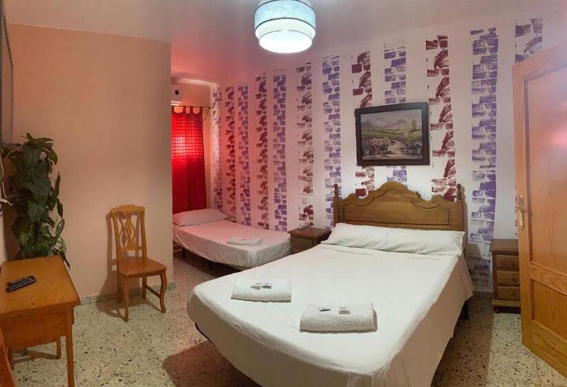스탠다드 룸, Hostal Seseña