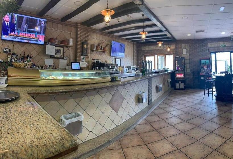 Номер Стандарт, Hostal Seseña