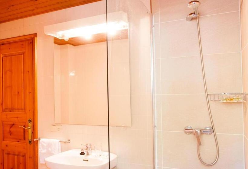 חדר סטנדרט, Ostau Dera Nheu