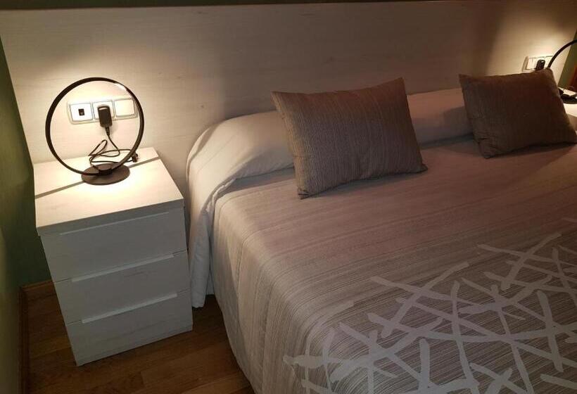 استودیوی استاندارد, Aparta Hotel Puertolas