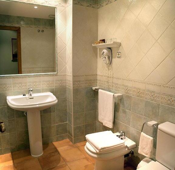 استودیوی استاندارد, Aparta Hotel Puertolas