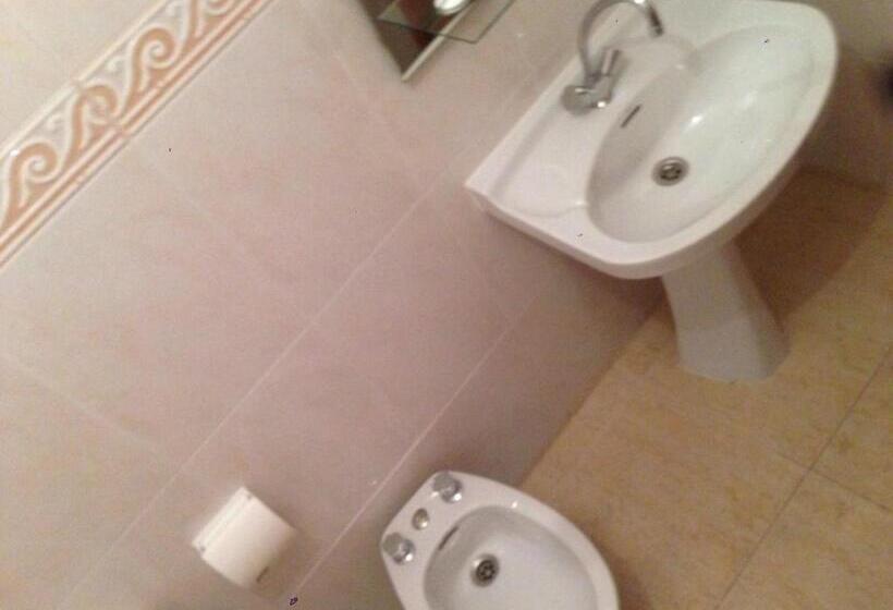 اتاق استاندارد, Hostal Jose Luis