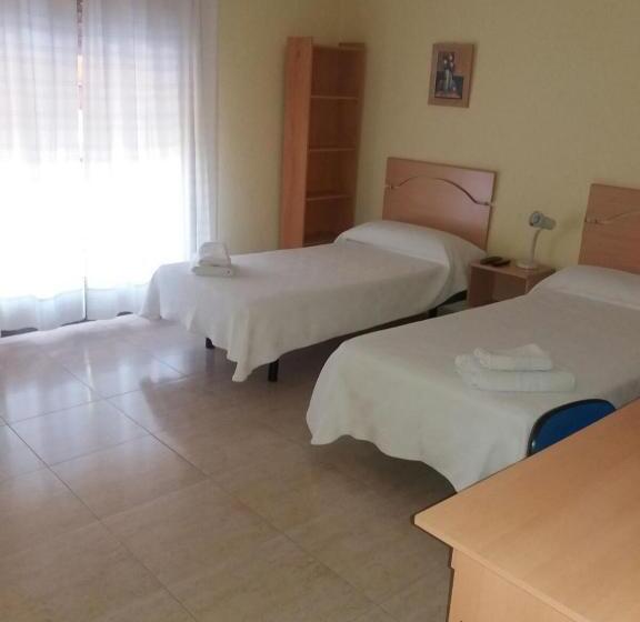 اتاق استاندارد با سرویس بهداشتی مشترک, Hostal Jose Luis