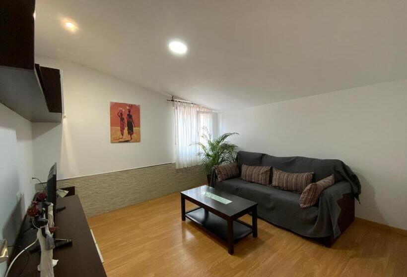 スタンダードスタジオ, Pensión Beiramar