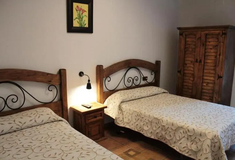 スタンダードルーム, Casa Rural Puerto Del Emperador