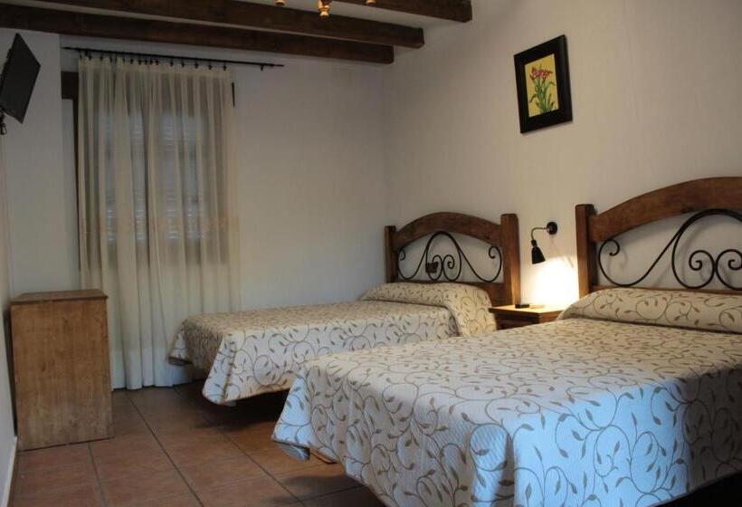 Номер Стандарт, Casa Rural Puerto Del Emperador