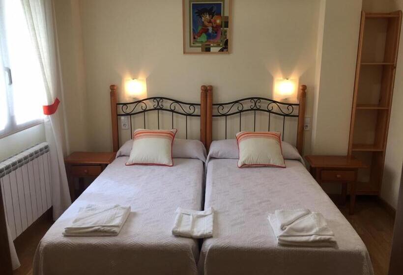 스탠다드 룸, Hostal Santa Baia