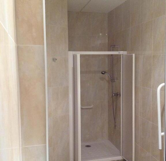 장애인을 위한 스탠다드 룸, Hostal Santa Baia