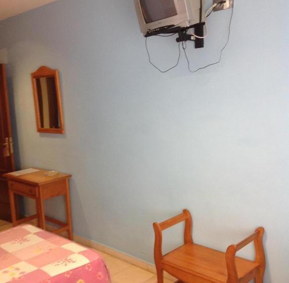 스탠다드 트리플 룸, Hostal Los Amigos