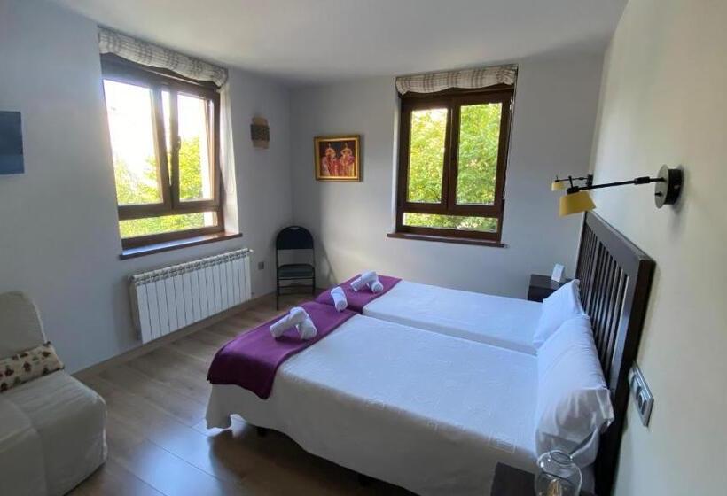 חדר בסיסי, La Cuna Del Sella