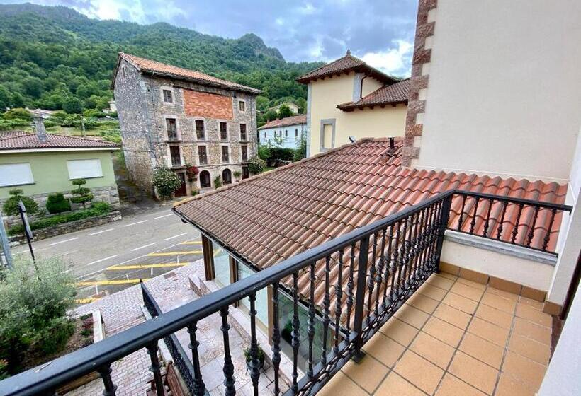 סוויטת ג'וניור, La Cuna Del Sella